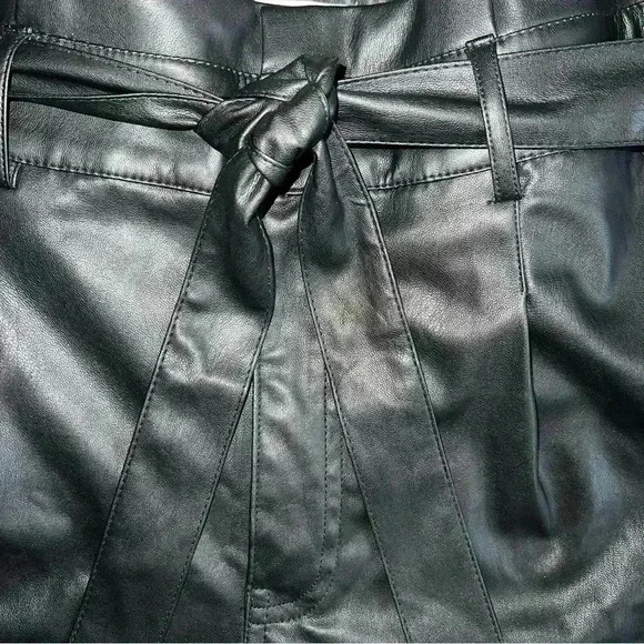 Faux leather high waisted tie size 10 shorts - Picture 5 of 12
